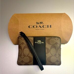 Coach Wristlet Wallet